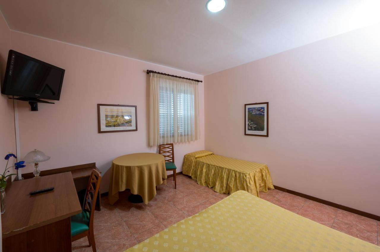 Valle Degli Ulivi 3* Motta SantʼAnastasia